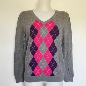EUC Women’s TOMMY HILFIGER grey diamond sweater Size L